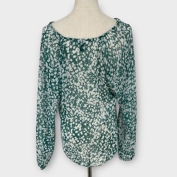 White House Black Market Green Floral Ruffle Neck Tie Blouse Women's M Boho - Picture 4 of 8